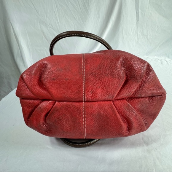 Puntotres Red Leather Large Rounded Satchel Hand Bag - Picture 4 of 12